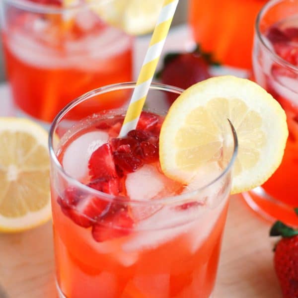 Best Strawberry Lemonade - Food Lovin Family