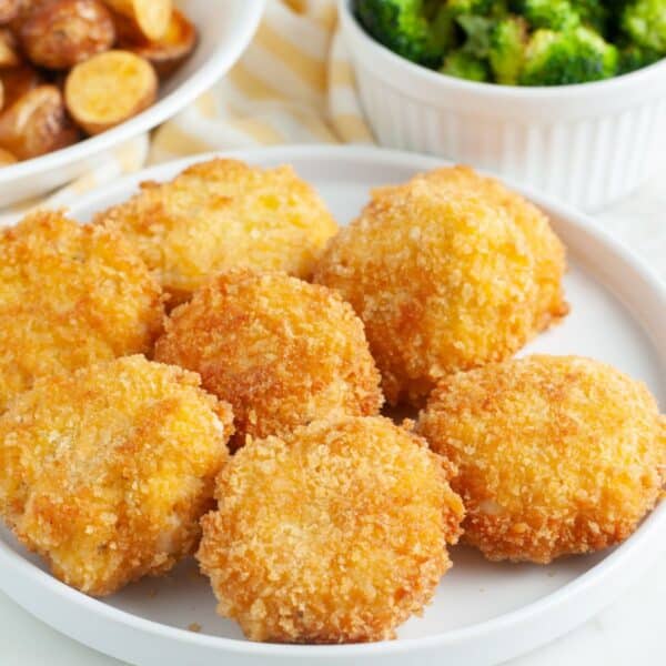 Plate of chicken croquettes.