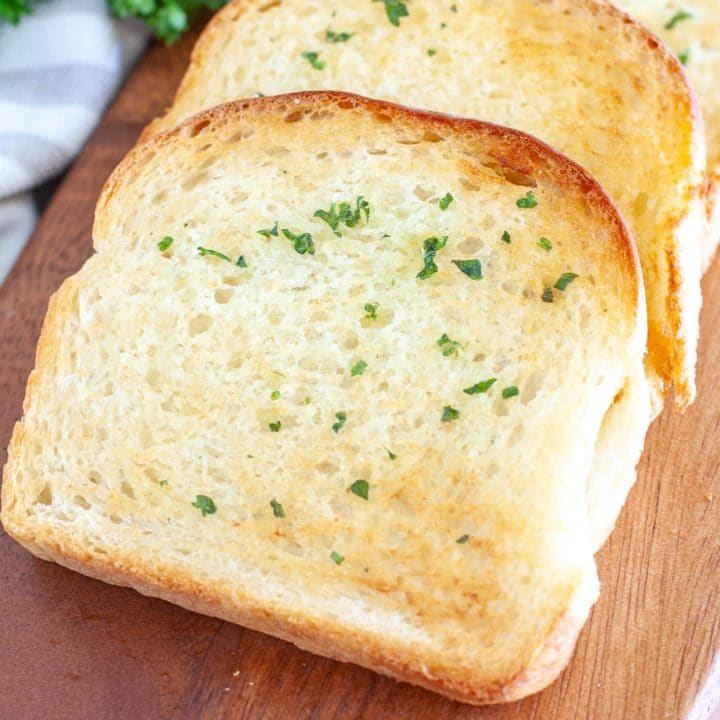 Air Fryer Texas Toast - Food Lovin Family