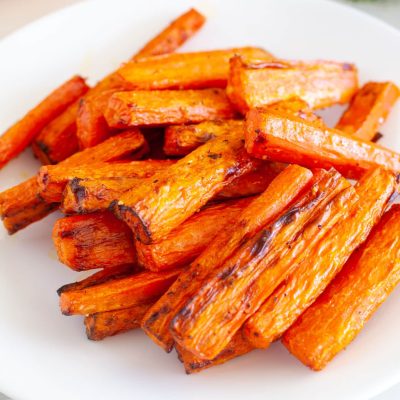 Easy Air Fryer Carrots - Food Lovin Family