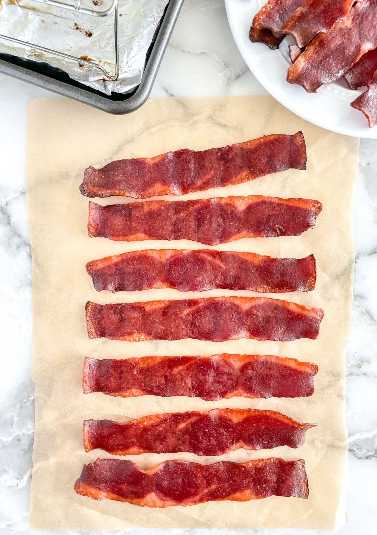 How To Cook Turkey Bacon In The Oven - Food Lovin Family