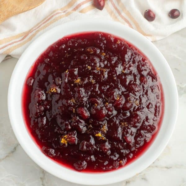 Easy Canned Cranberry Sauce Recipe (Tastes Like Homemade) - Food Lovin ...